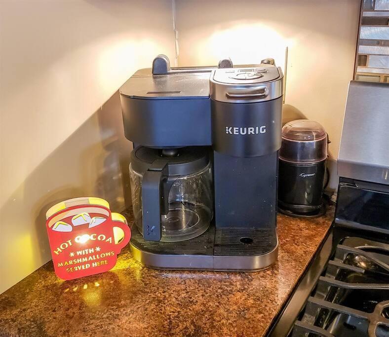 Fall Getaway Resort-3 King Suites, Dog-Friendly Seeley 外观 照片